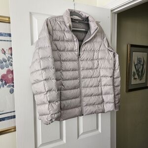 Eddie Bauer Women's Light Gray Puffer Jacket